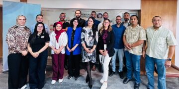 الاستفادة من الخبرات العالمية وتوظيفها في تطوير أداء الصحفيات والصحفيين